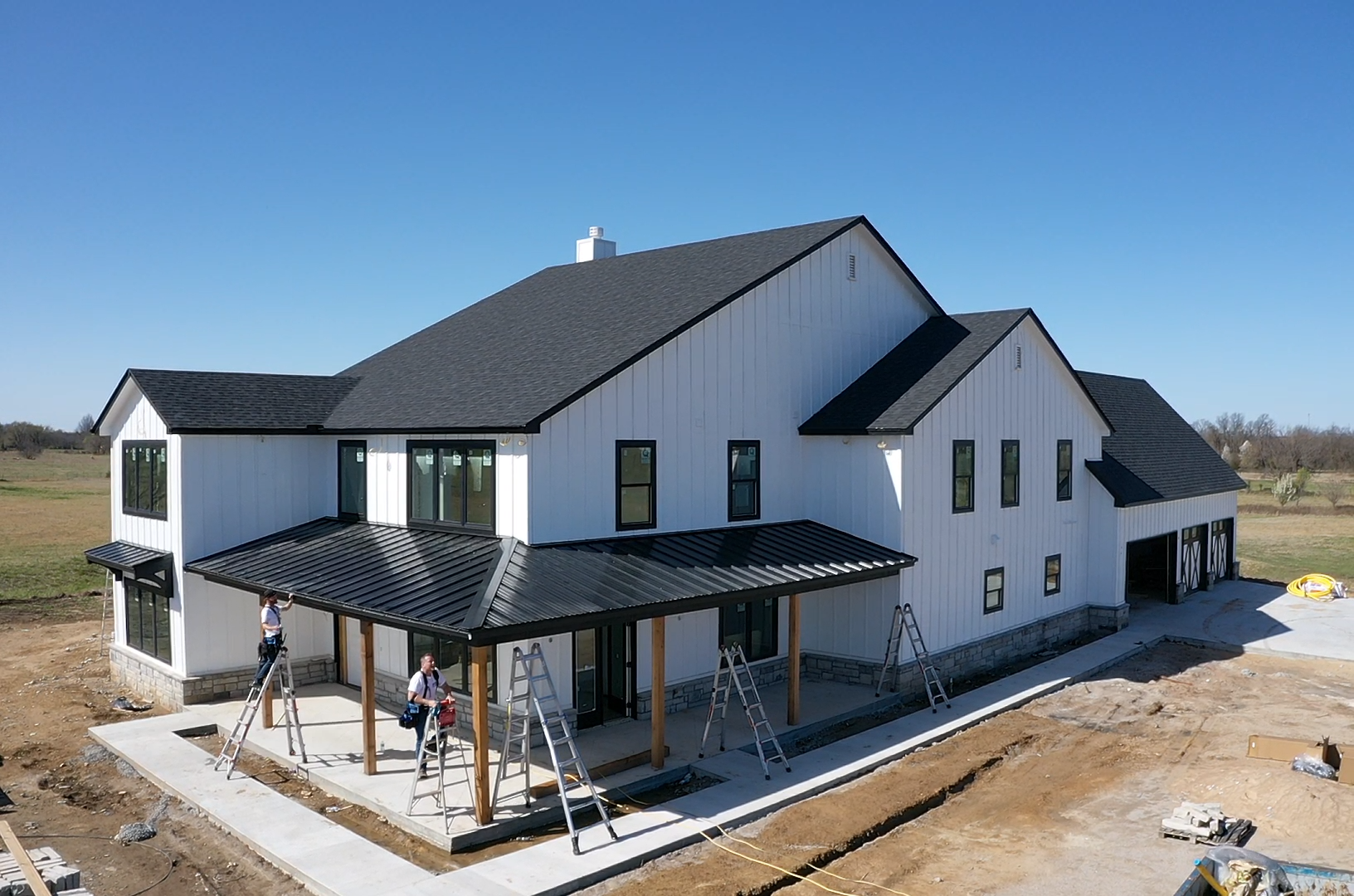 Modern home with a new roof by F5 Roofing, Tulsa OK